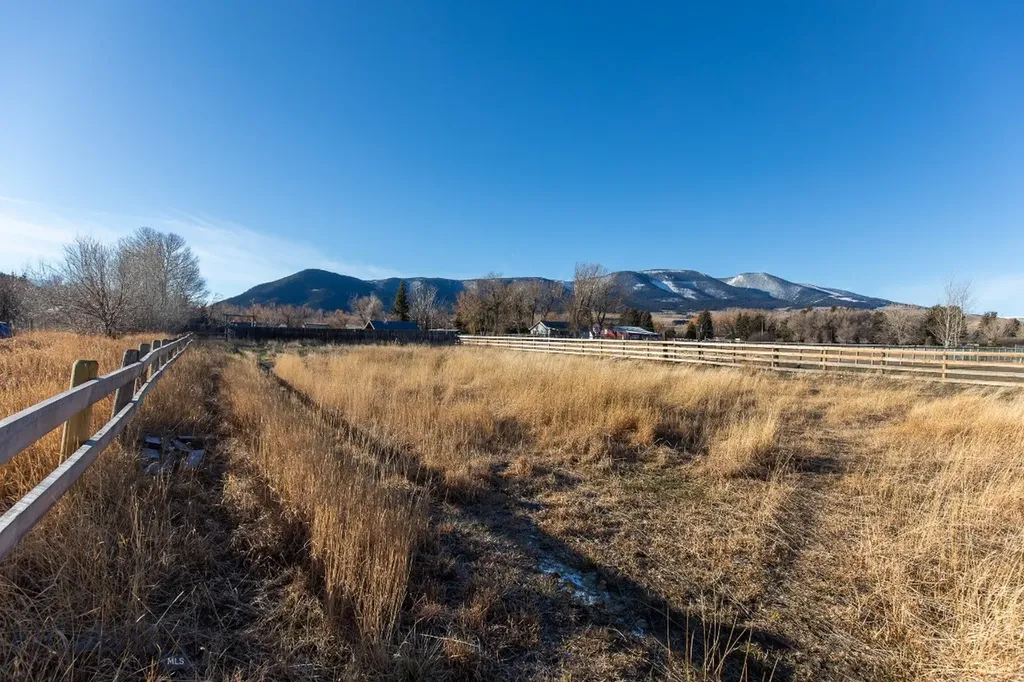 94 Willow Drive Livingston MT 59047