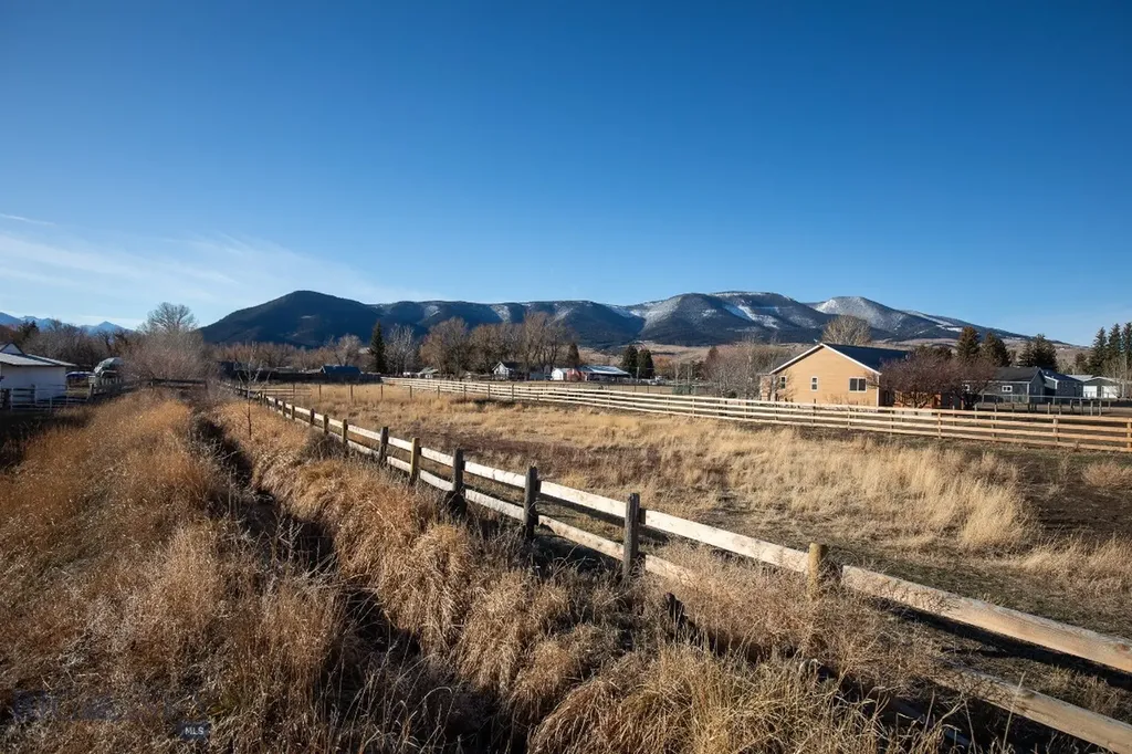 94 Willow Drive Livingston MT 59047