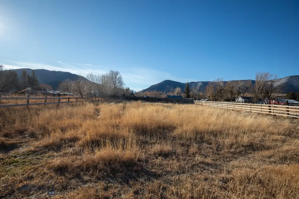 94 Willow Drive Livingston MT 59047