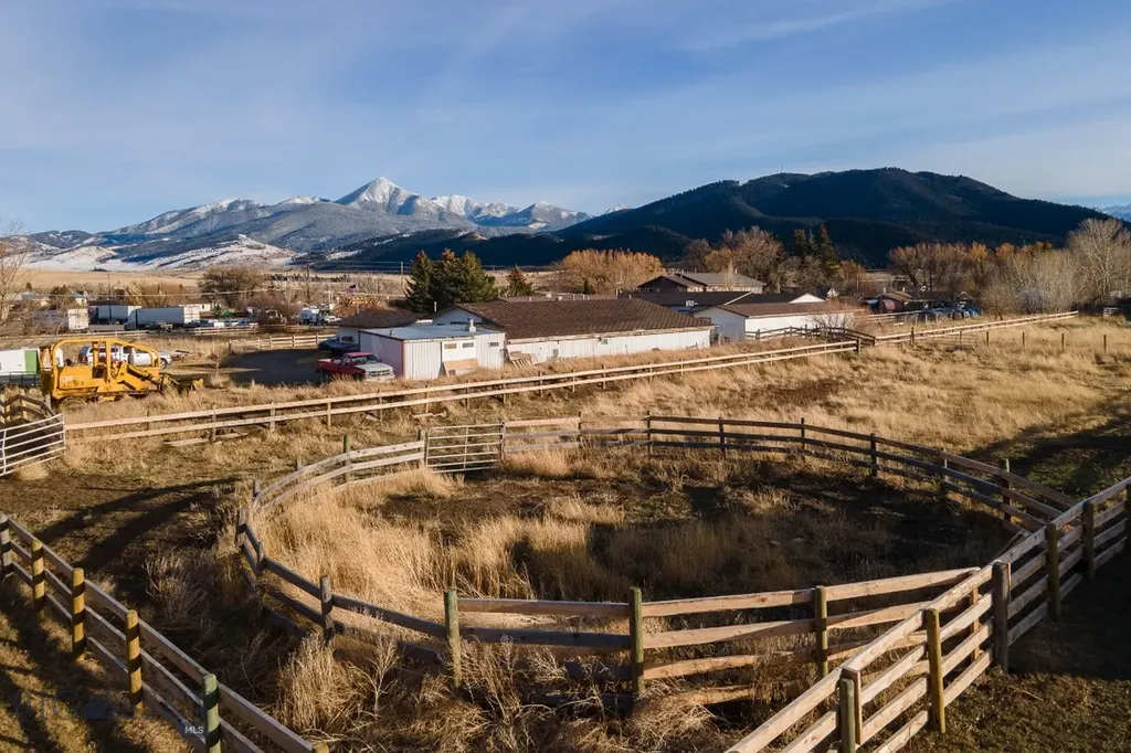 94 Willow Drive Livingston MT 59047