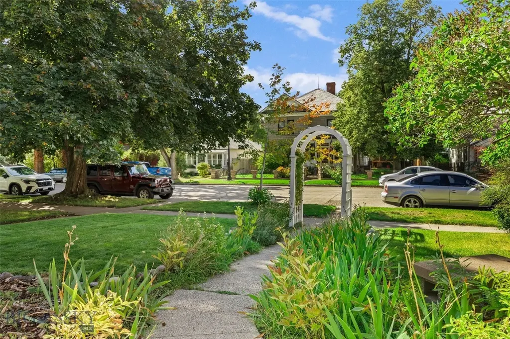 119 S Yellowstone Street Livingston MT 59047