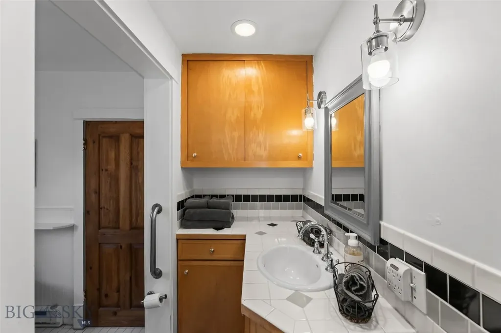 119 S Yellowstone Street Livingston MT 59047