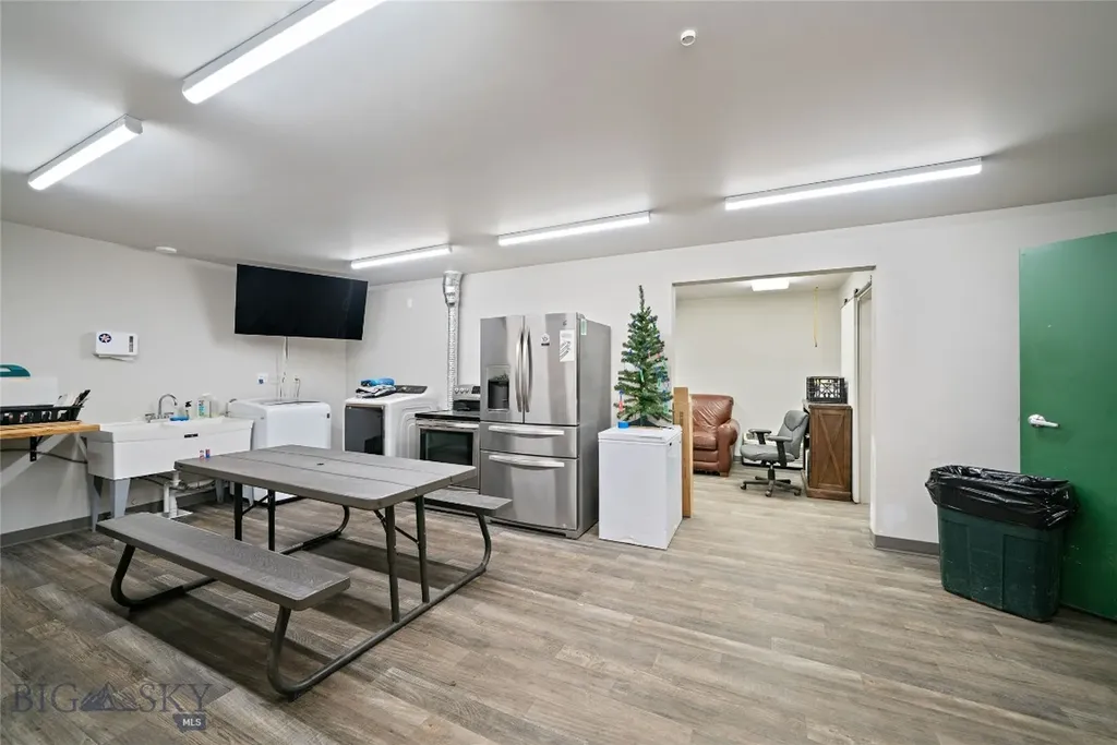 7795 Thorpe Road Bozeman MT 59718