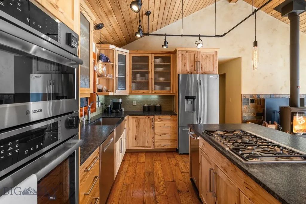2710 Little Coyote Road Big Sky MT 59716