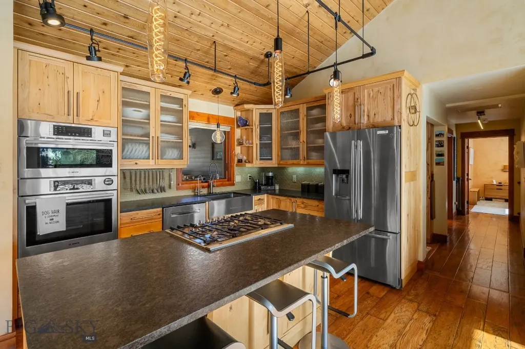 2710 Little Coyote Road Big Sky MT 59716