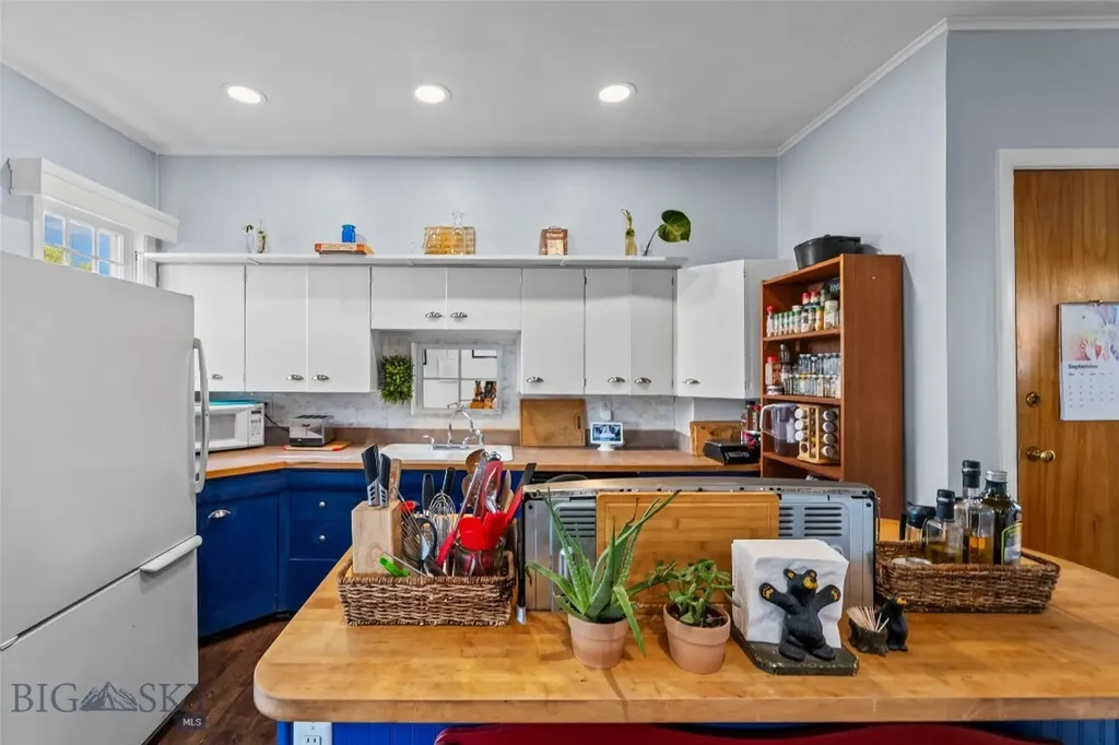 119 S Yellowstone Street Livingston MT 59047