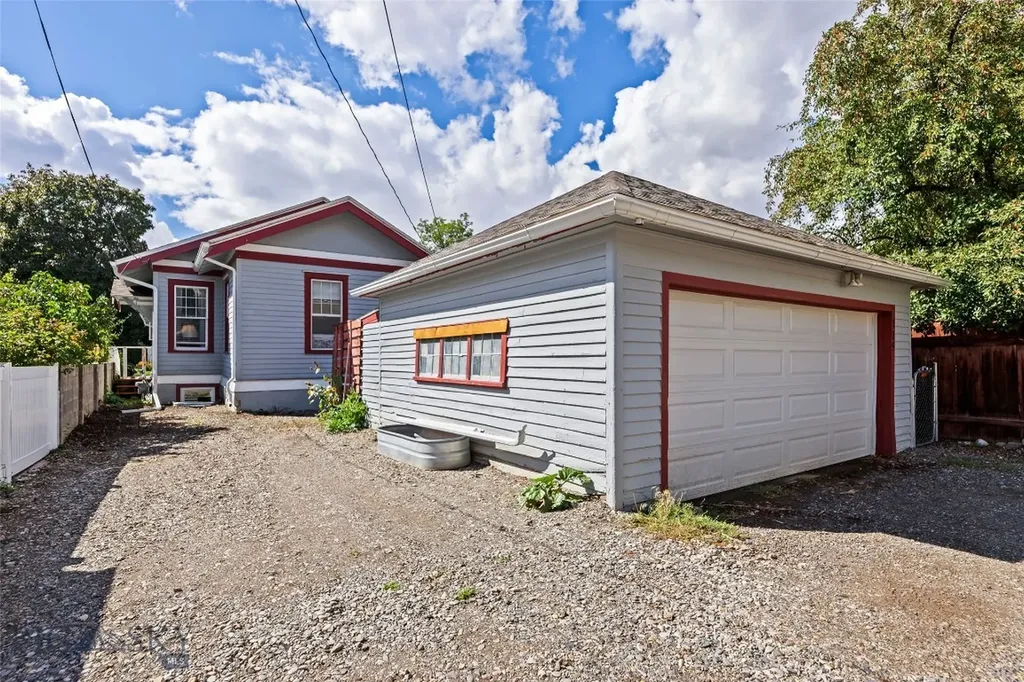 119 S Yellowstone Street Livingston MT 59047