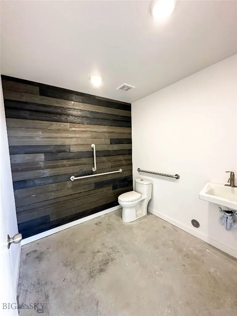 1300 Happy Lane Belgrade MT 59714