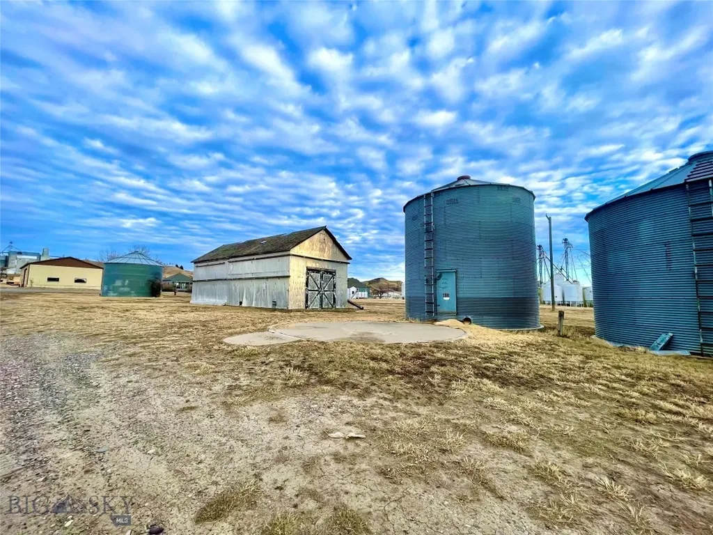 2501 Saint Charles Street Fort Benton MT 59442