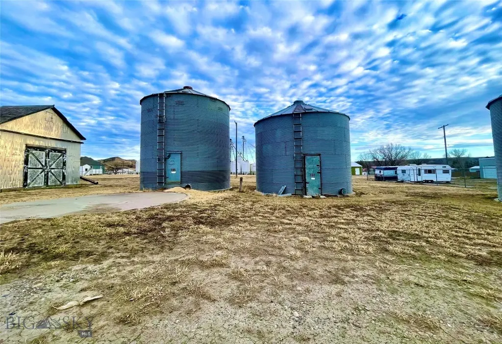 2501 Saint Charles Street Fort Benton MT 59442