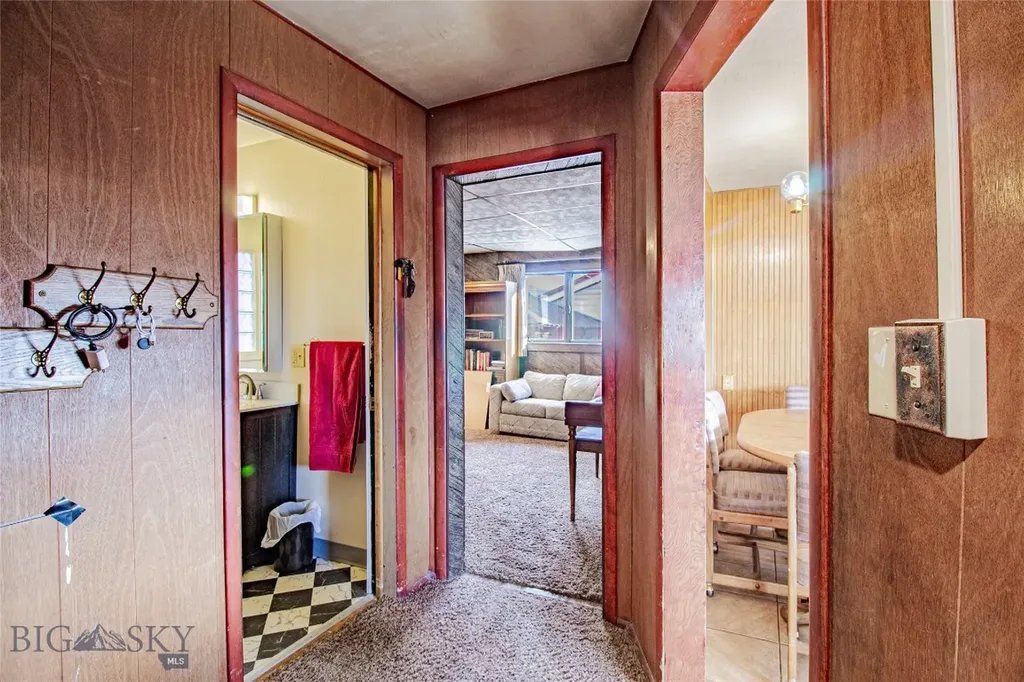 526 S Washington Butte MT 59701