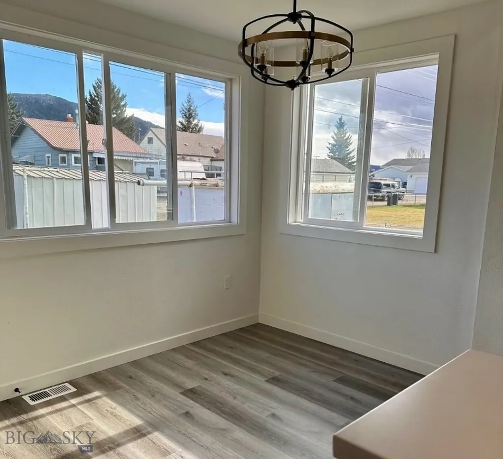 3320 Paxson Butte MT 59701