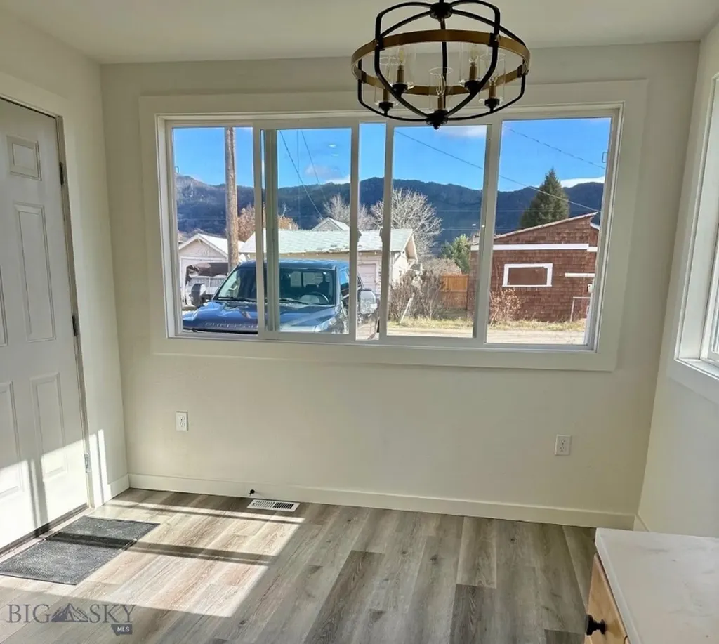 3320 Paxson Butte MT 59701