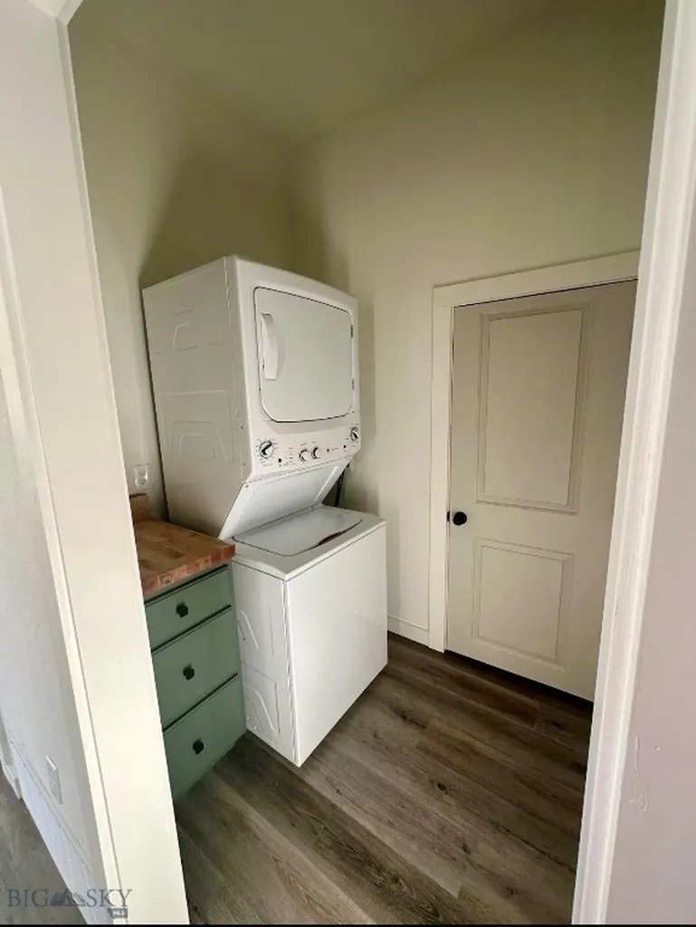 3320 Paxson Butte MT 59701