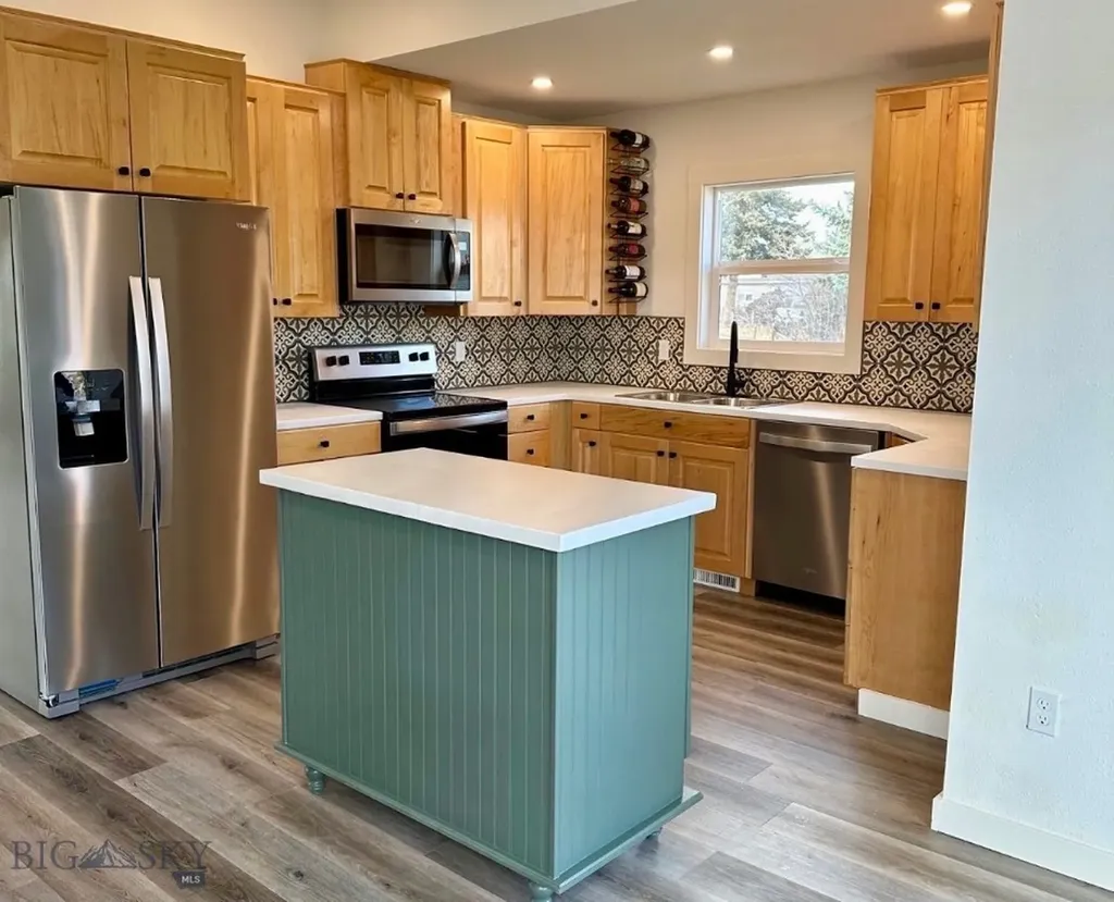 3320 Paxson Butte MT 59701