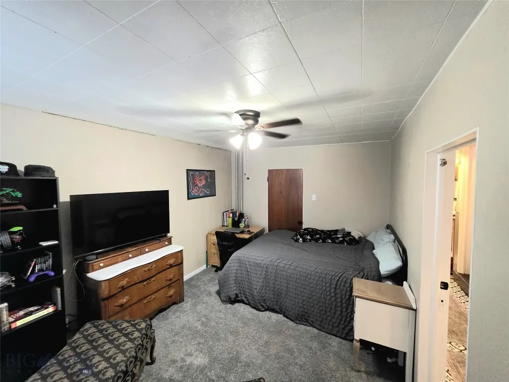 1009 Caledonia Street Butte MT 59701