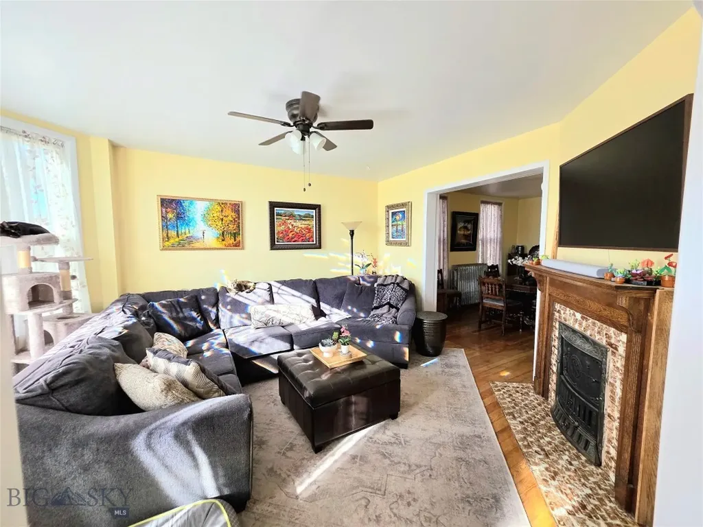 1009 Caledonia Street Butte MT 59701