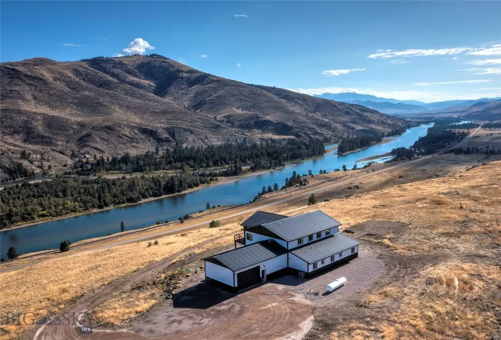 9800 Highway 200 Dixon MT 59831