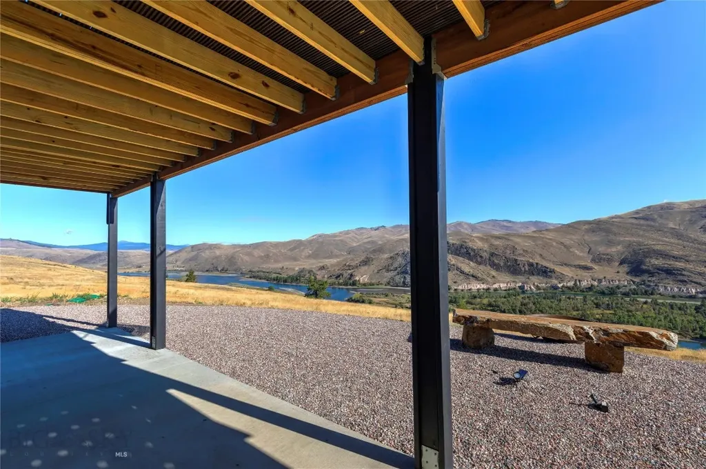 9800 Highway 200 Dixon MT 59831
