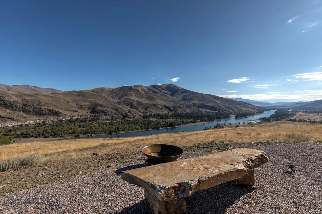 9800 Highway 200 Dixon MT 59831