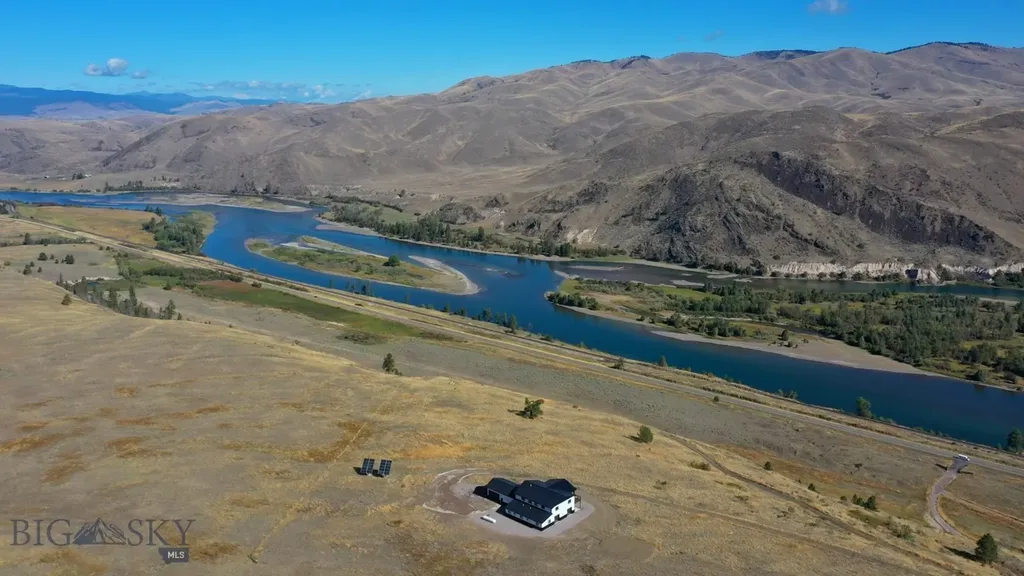 9800 Highway 200 Dixon MT 59831