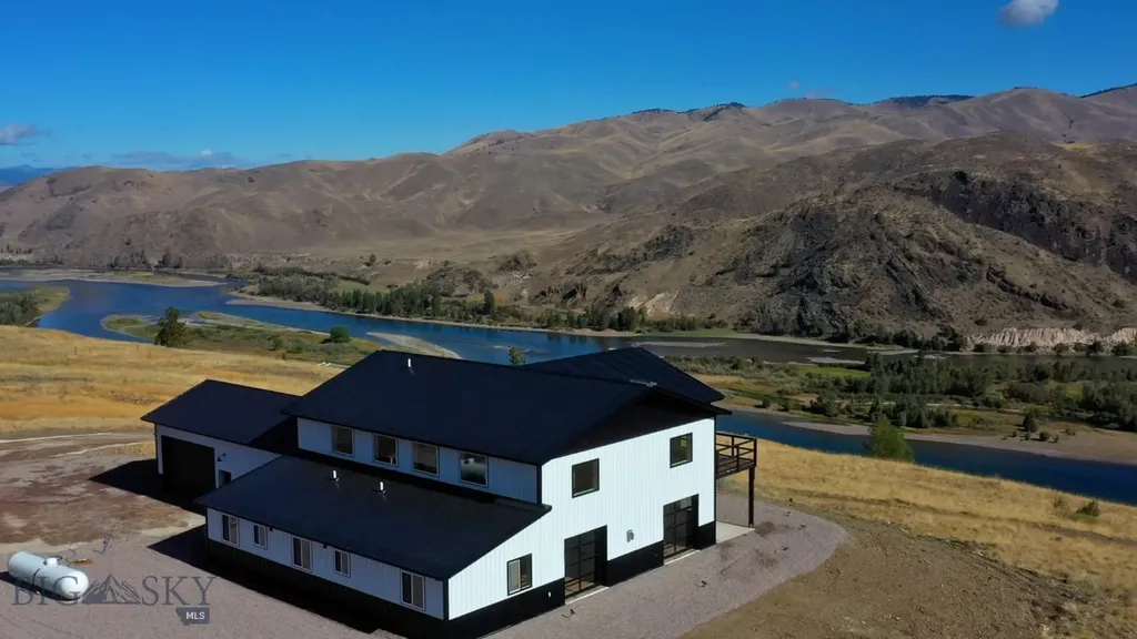 9800 Highway 200 Dixon MT 59831