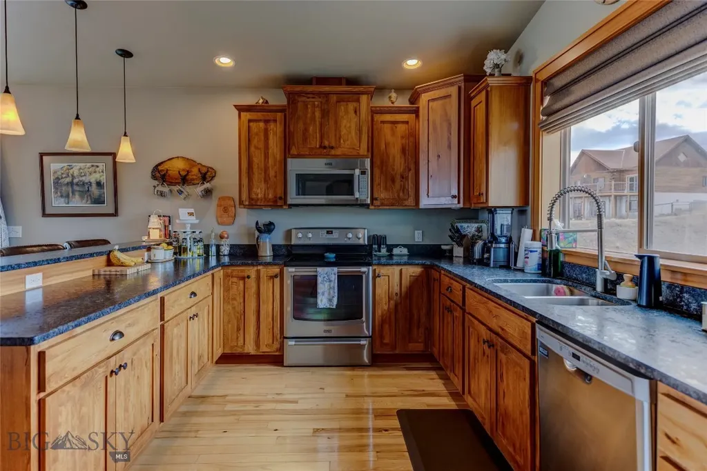 1006 Eagle Court Livingston MT 59047