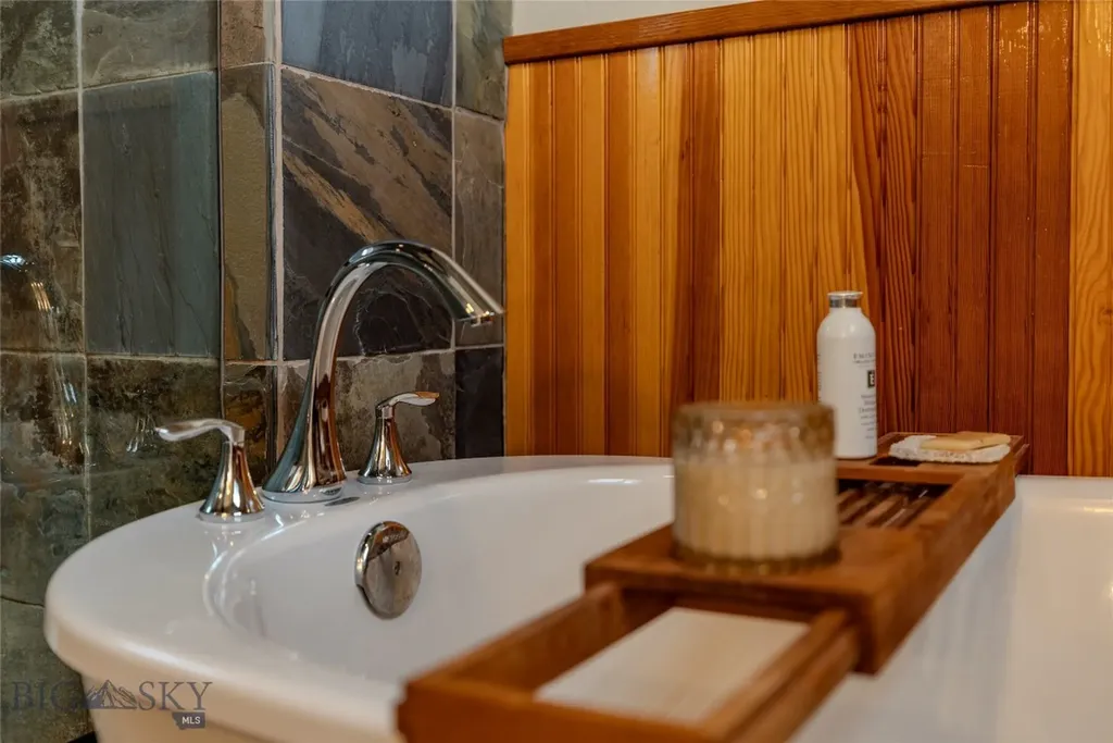1006 Eagle Court Livingston MT 59047