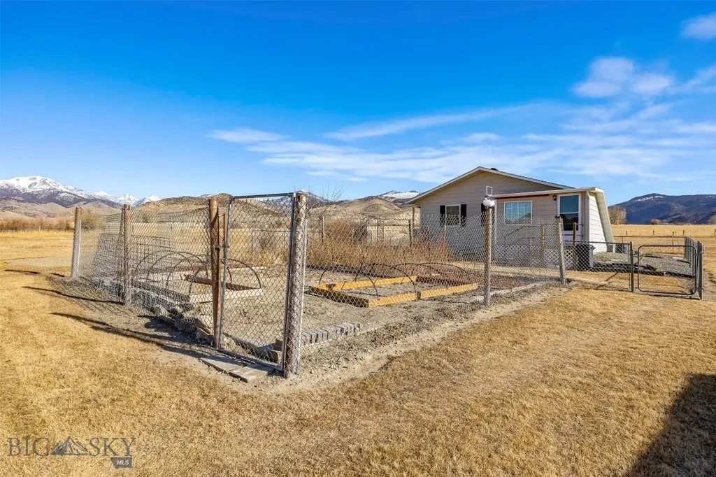 120 & 126 Kearney Lane Sheridan MT 59749