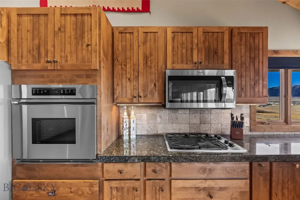 19 Green Wing Road Ennis MT 59729