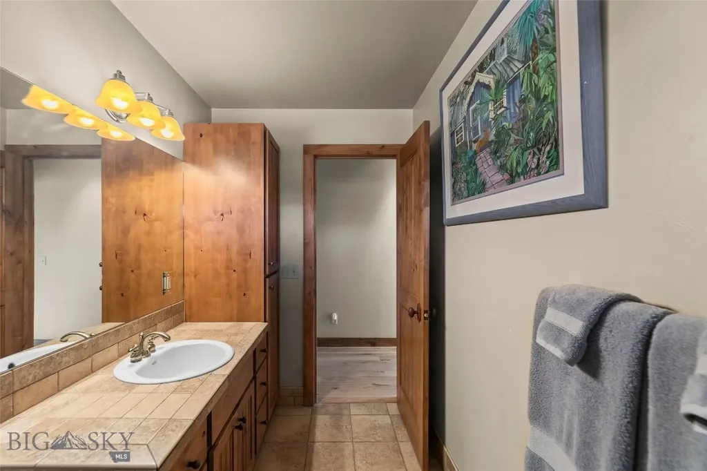 19 Green Wing Road Ennis MT 59729