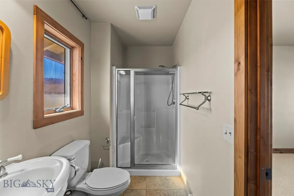 19 Green Wing Road Ennis MT 59729