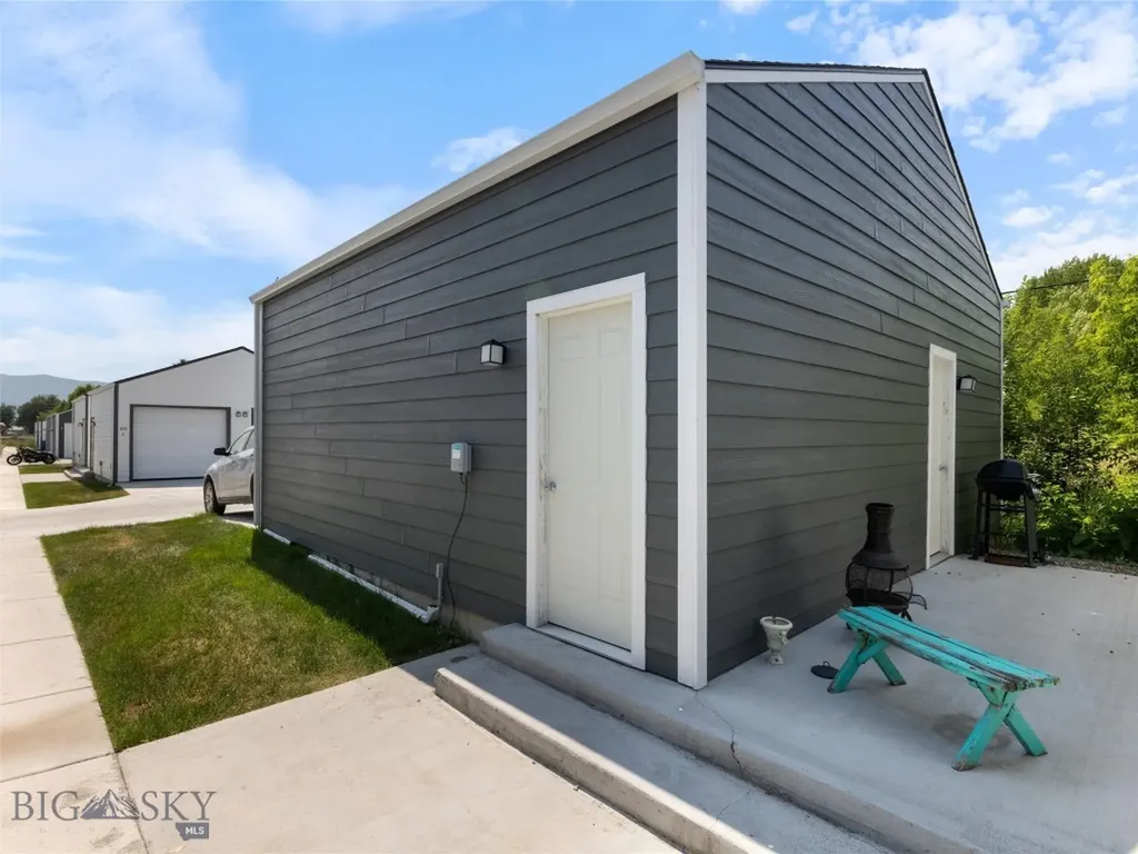 407 Brookline Street Livingston MT 59047