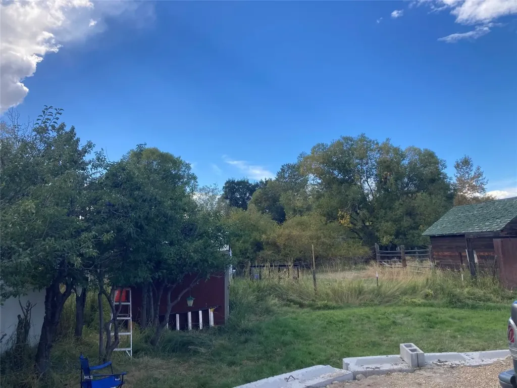 109 Flick Lane Sheridan MT 59749