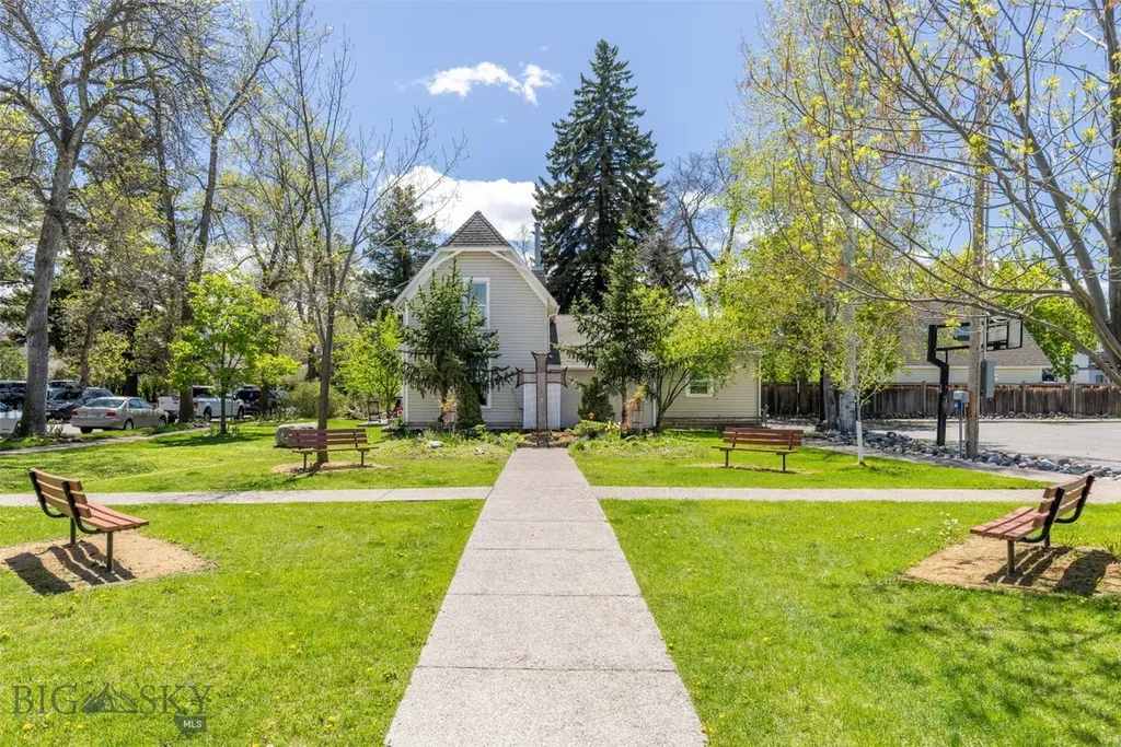 209 S Tracy Bozeman MT 59715