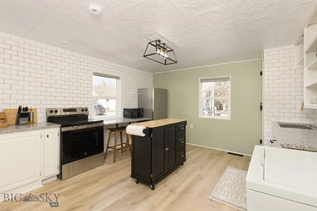 209 S Tracy Bozeman MT 59715