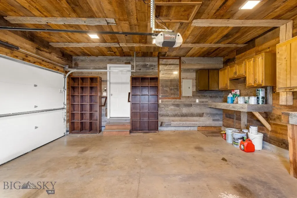 171 Meadow Brook Lane Belgrade MT 59714