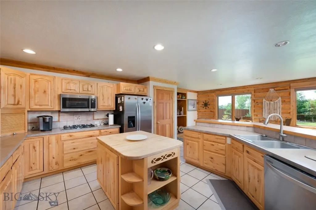 445 Ghost Canyon Court Belgrade MT 59714