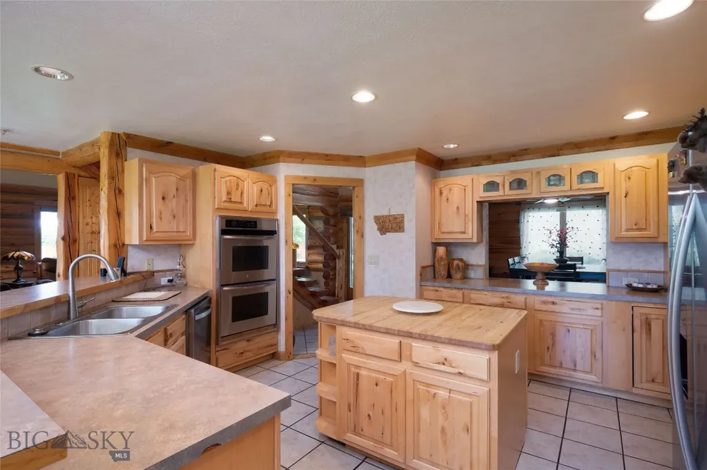 445 Ghost Canyon Court Belgrade MT 59714