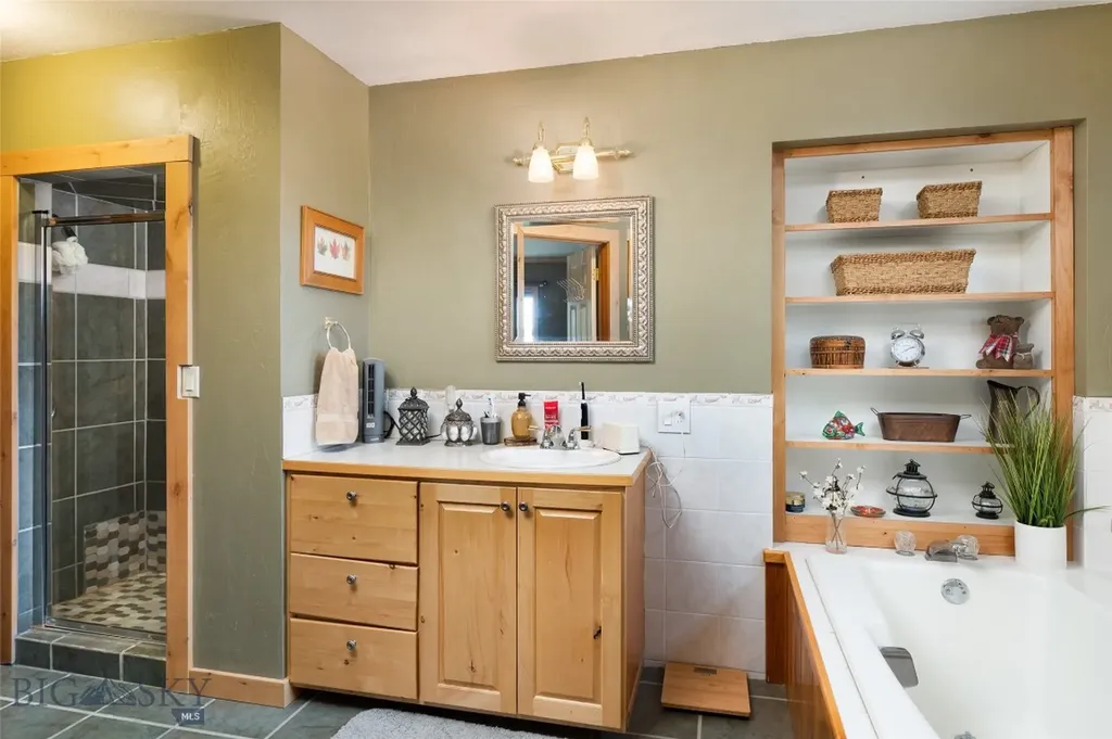 445 Ghost Canyon Court Belgrade MT 59714