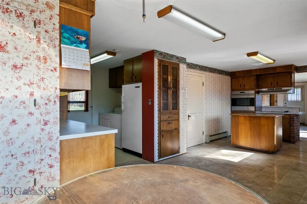 2368 Jackson Creek Road Bozeman MT 59715