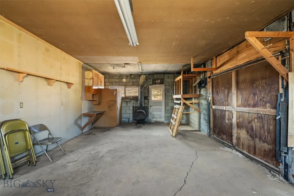 2368 Jackson Creek Road Bozeman MT 59715