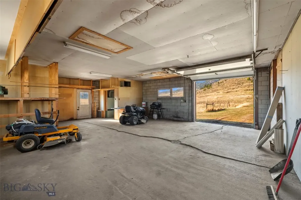 2368 Jackson Creek Road Bozeman MT 59715