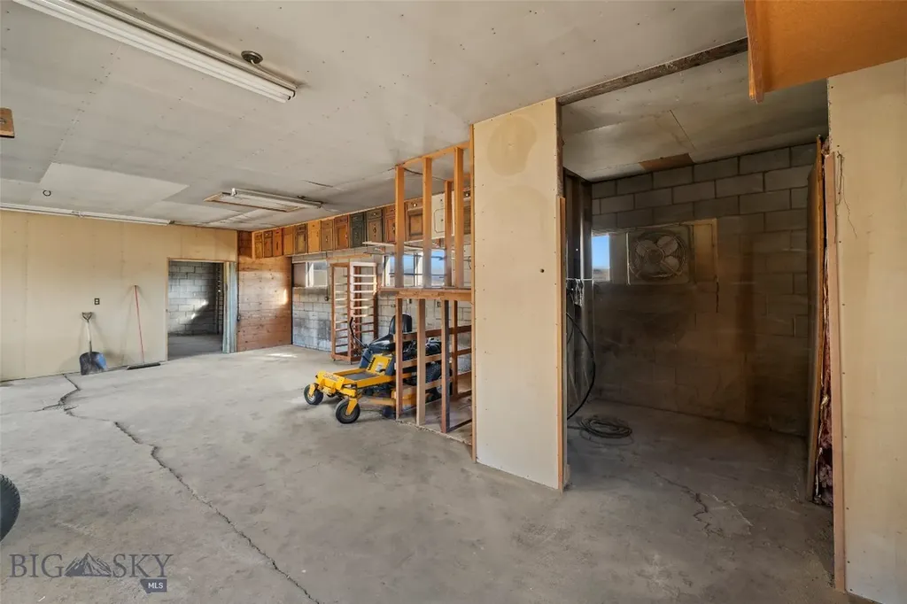 2368 Jackson Creek Road Bozeman MT 59715
