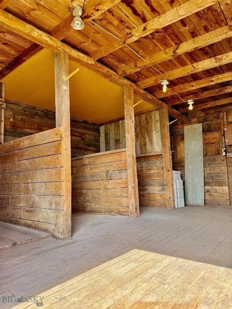 2368 Jackson Creek Road Bozeman MT 59715