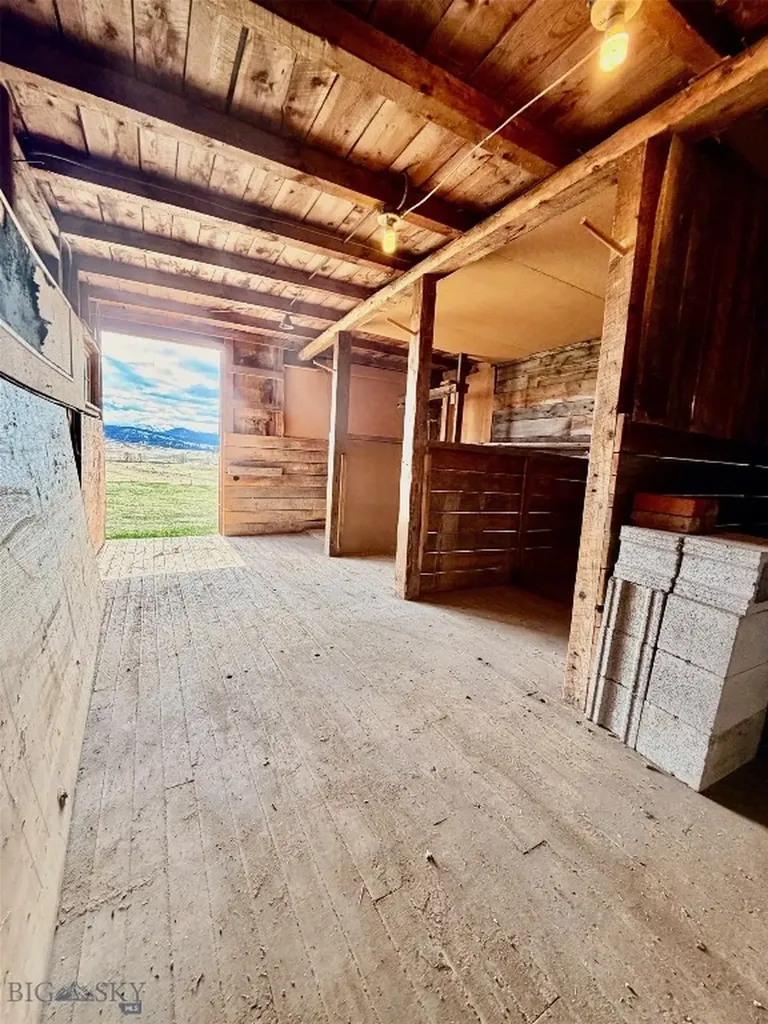 2368 Jackson Creek Road Bozeman MT 59715