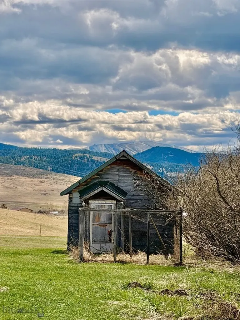 2368 Jackson Creek Road Bozeman MT 59715
