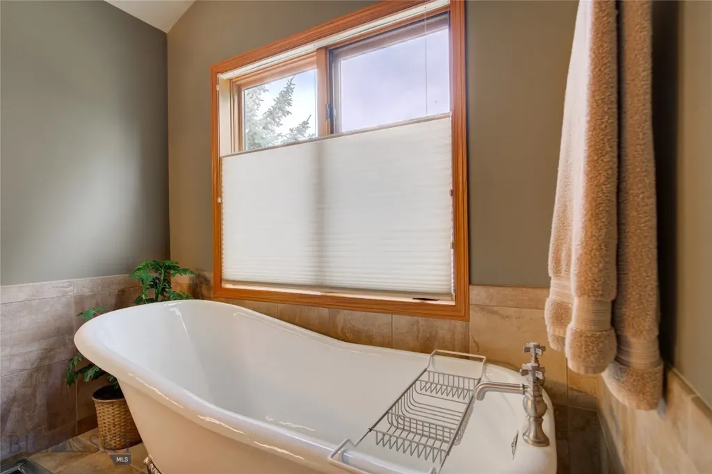2915 Branding Iron Bozeman MT 59715