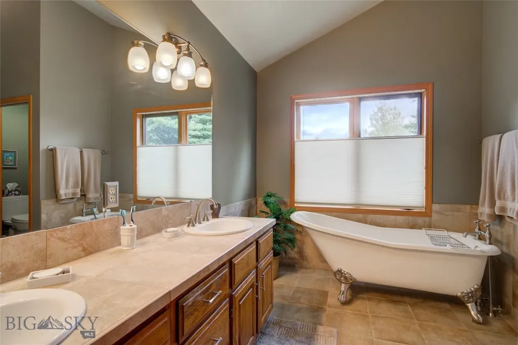 2915 Branding Iron Bozeman MT 59715