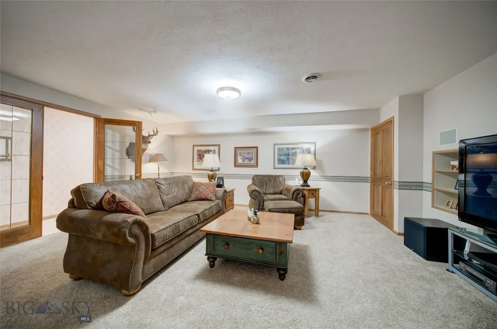 2915 Branding Iron Bozeman MT 59715